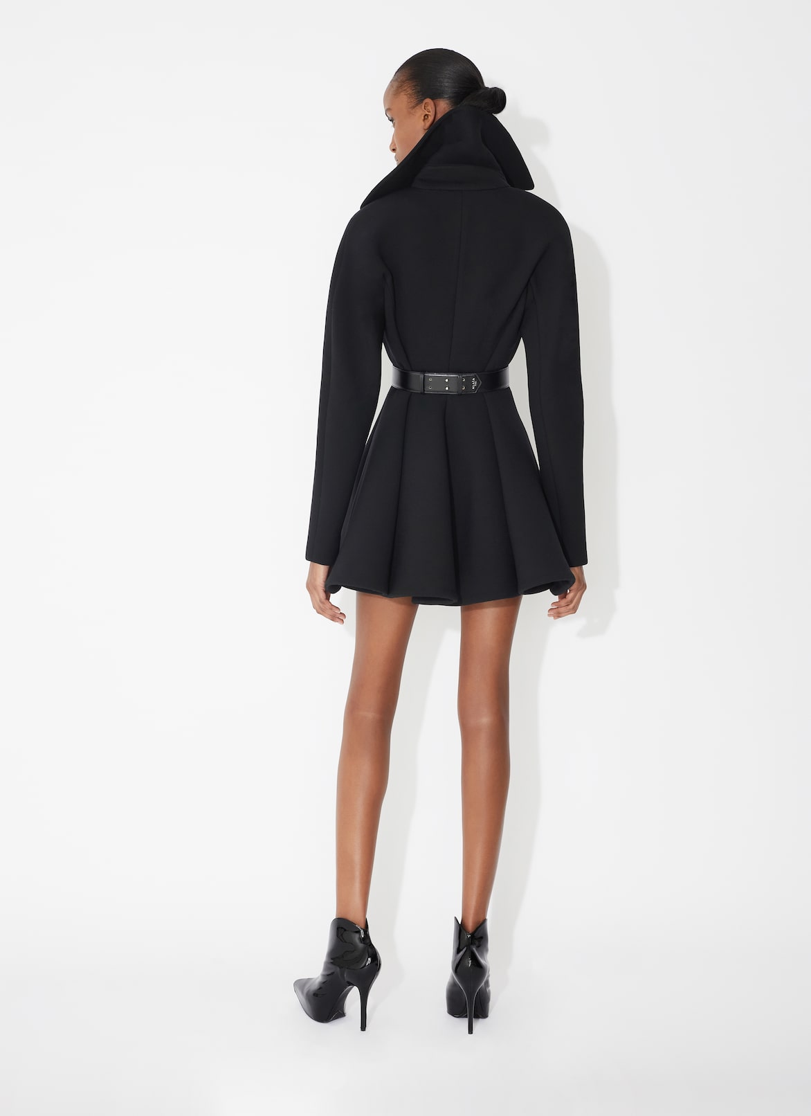 Wool princess coat ALAÏA BLACK WOOL PRINCESS COAT